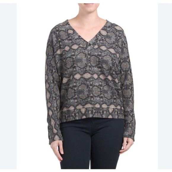 Belle By Belldini Size 3X Thin Sweater Brushed Hacci Leopard Print Sweater. New - Picture 1 of 9